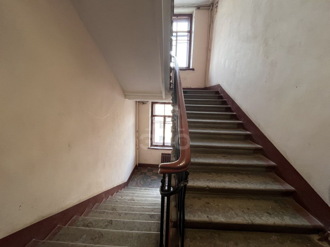 трехкомнатная квартира в Санкт-Петербурге по адресу: Парголовская ул., 12, литера б