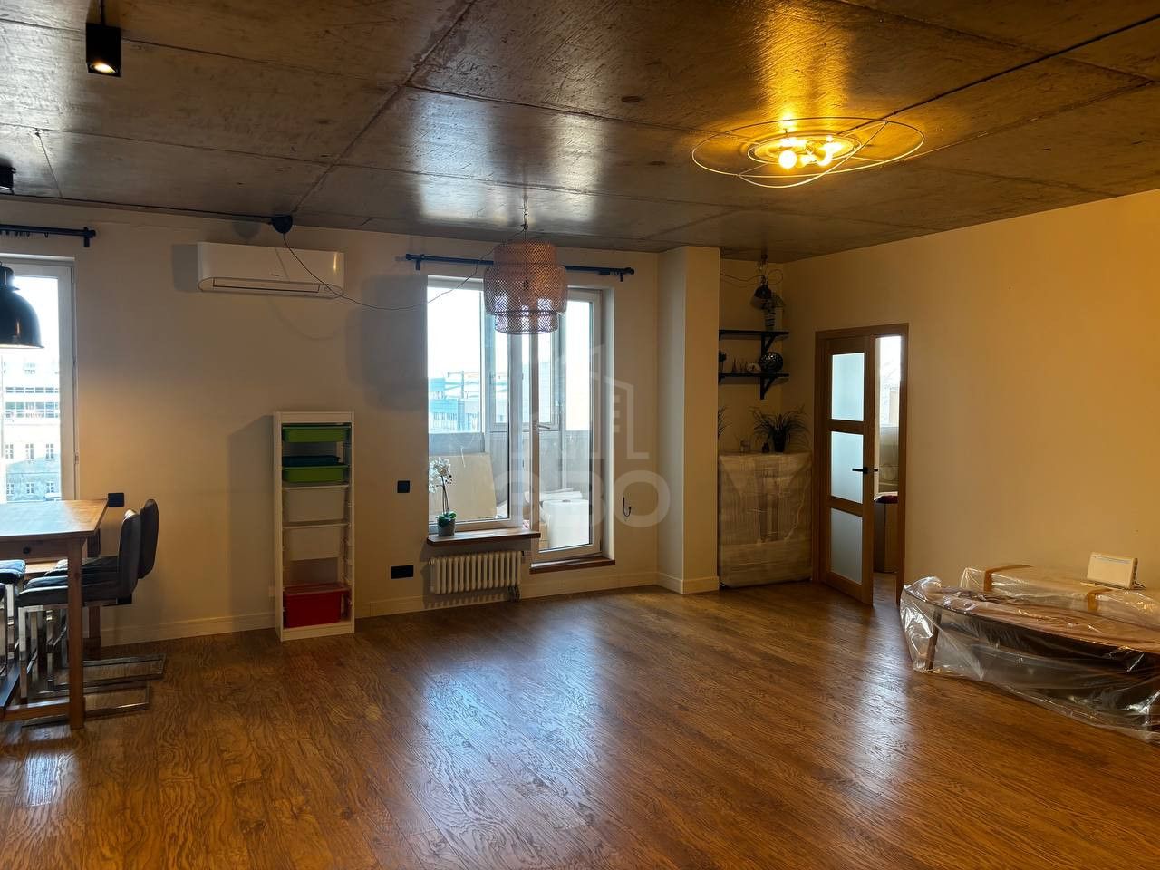 трехкомнатная квартира в Санкт-Петербурге по адресу: 24-я В.О. линия, 29