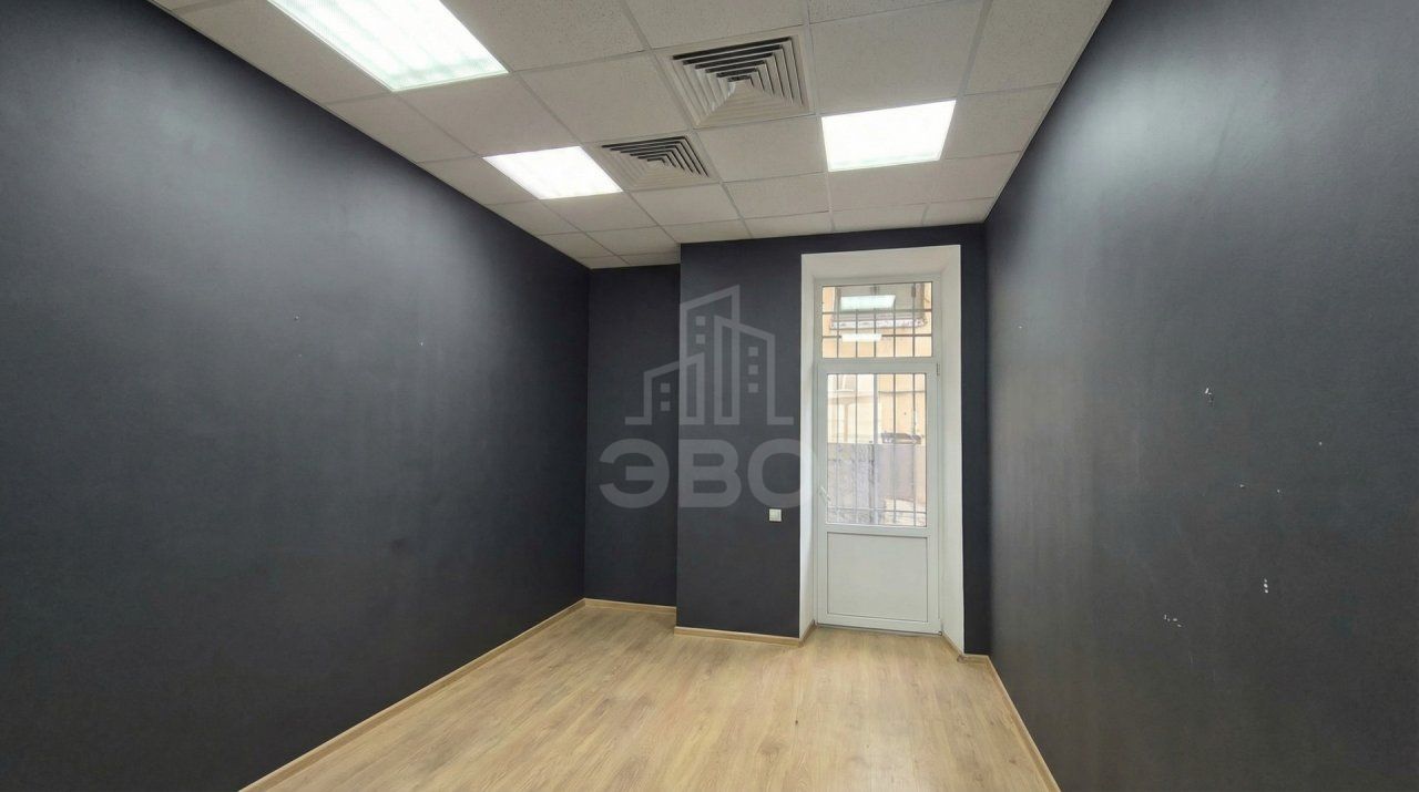 многокомнатная квартира в Санкт-Петербурге по адресу: Захарьевская ул., 9