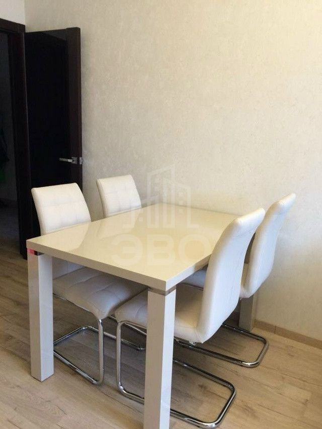 однокомнатная квартира в Санкт-Петербурге по адресу: Малая Зеленина ул., 1/22