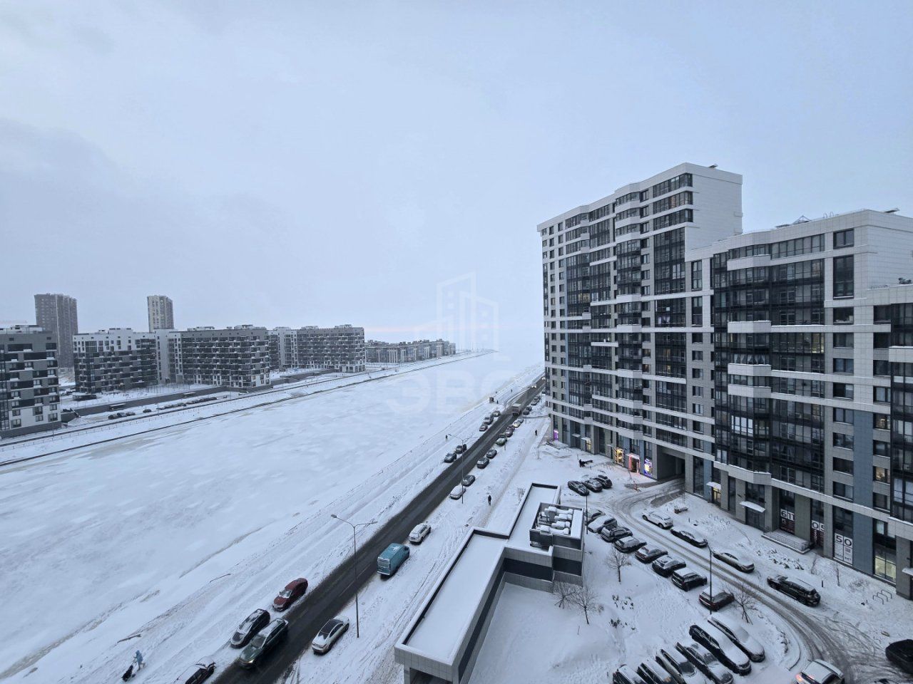 трехкомнатная квартира в Санкт-Петербурге по адресу: Маршала Захарова ул., 8