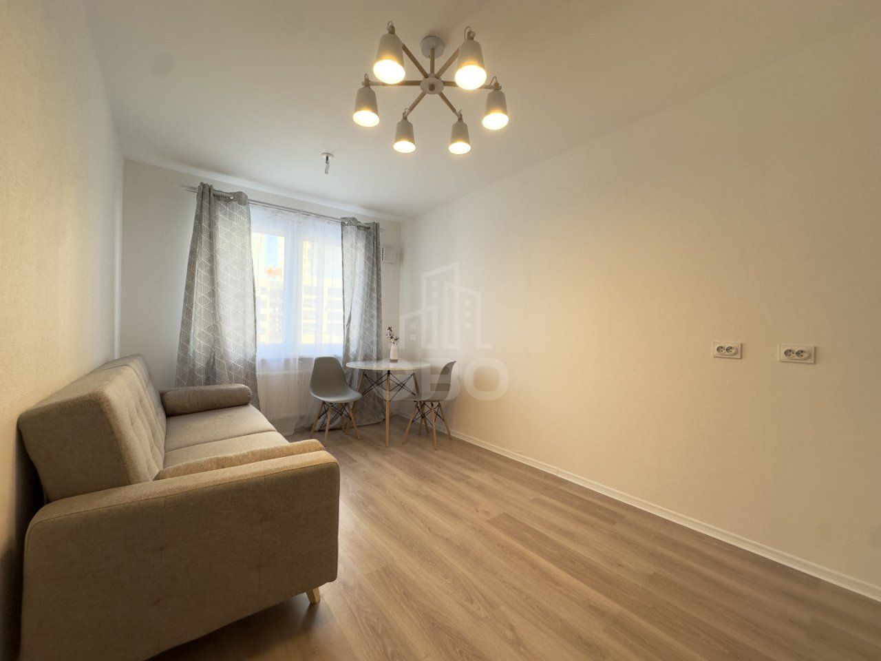 однокомнатная квартира в Санкт-Петербурге по адресу: Пахомовская ул., 14, к 2, строение 1