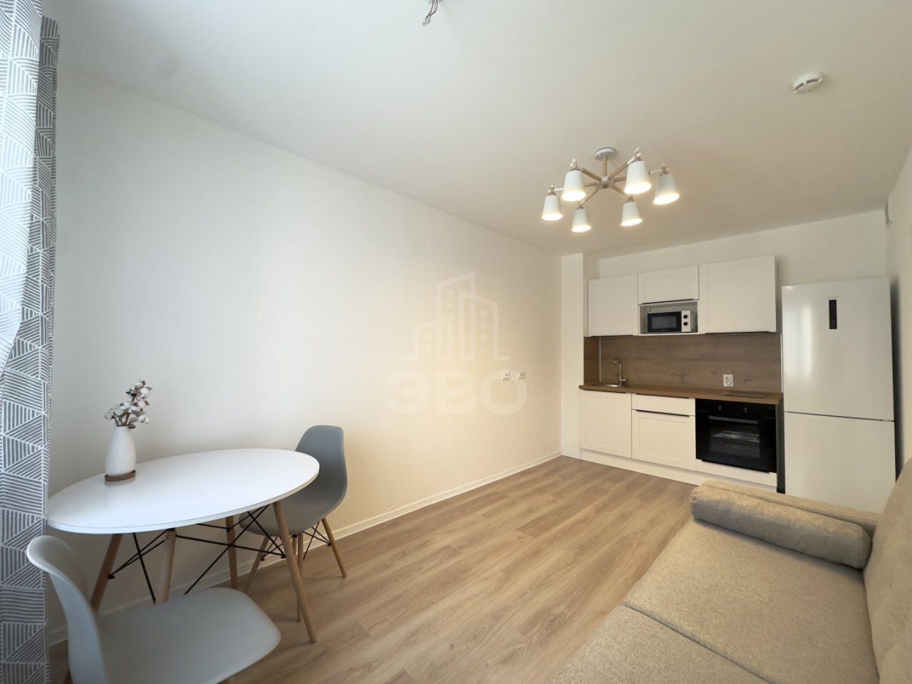 однокомнатная квартира в Санкт-Петербурге по адресу: Пахомовская ул., 14, к 2, строение 1