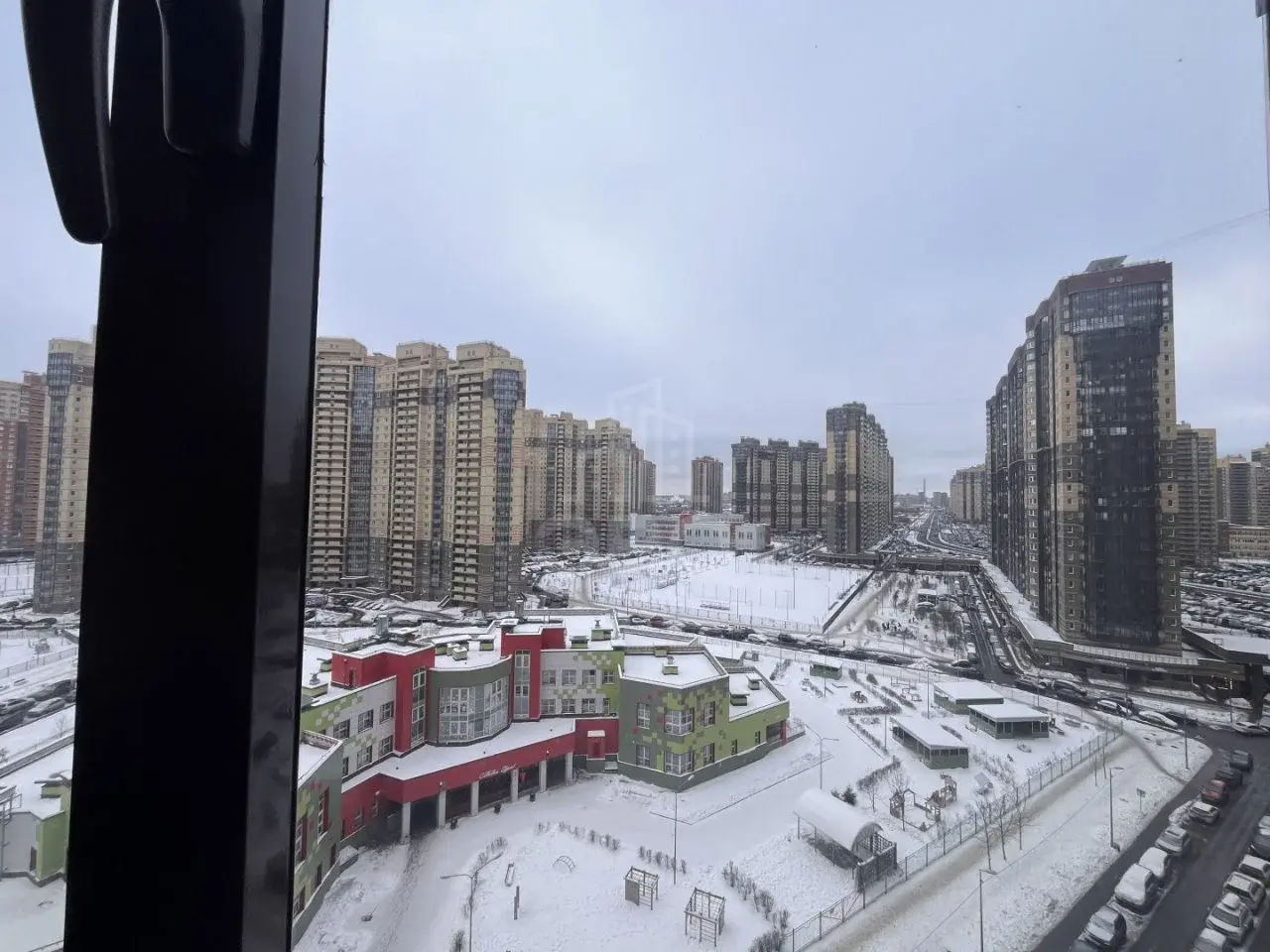 однокомнатная квартира в Санкт-Петербурге по адресу: Фёдора Абрамова ул., 23, к 1