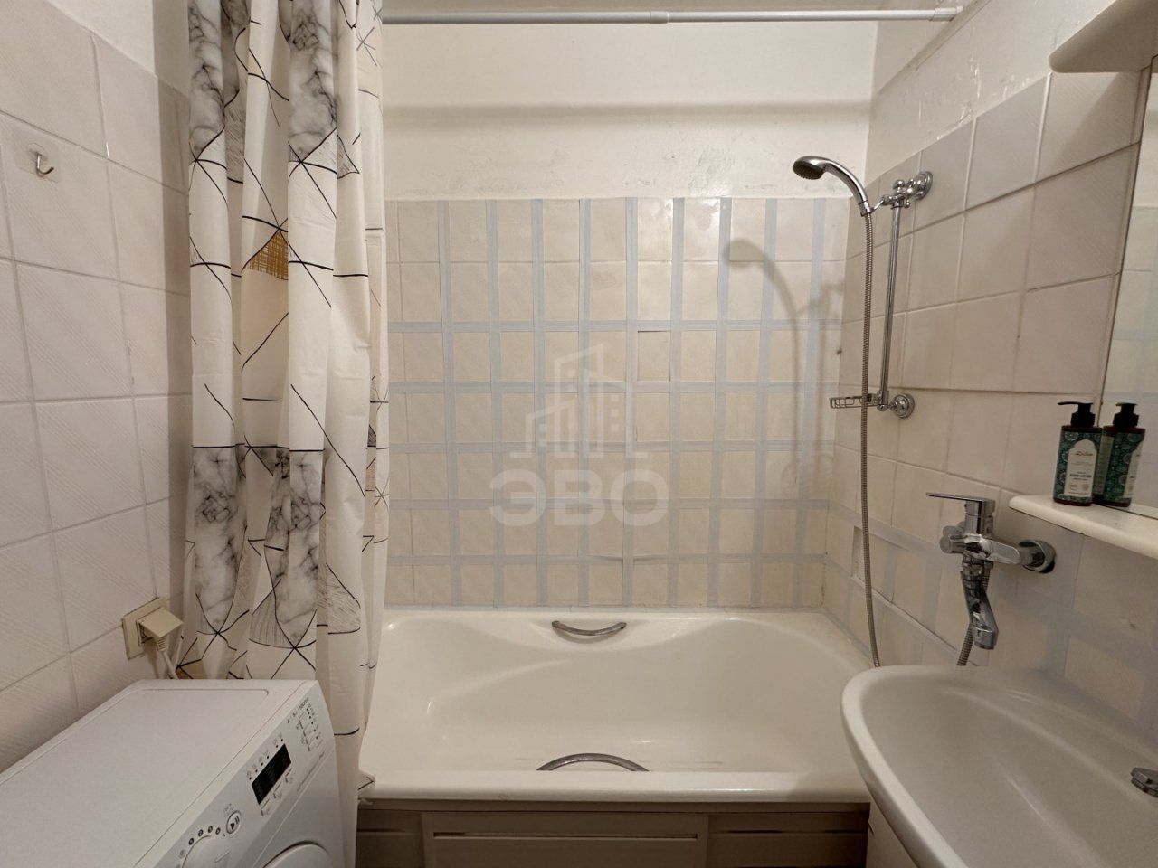 двухкомнатная квартира в Санкт-Петербурге по адресу: Яхтенная ул., 4, к 3