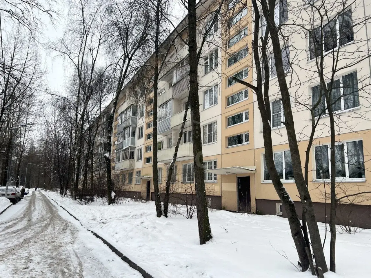 трехкомнатная квартира в Санкт-Петербурге по адресу: Космонавтов проспект, 68, к 2