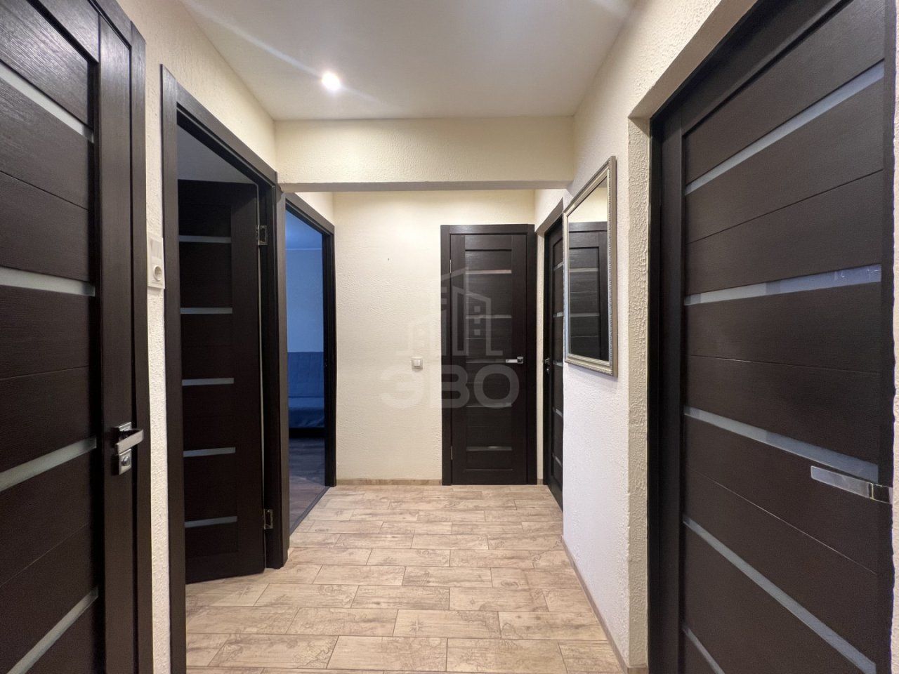 трехкомнатная квартира в Санкт-Петербурге по адресу: Космонавтов проспект, 68, к 2