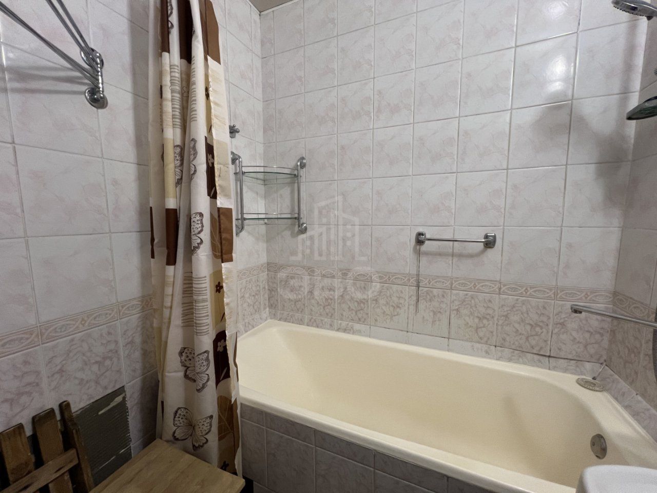 трехкомнатная квартира в Санкт-Петербурге по адресу: Камышовая ул., 14, литера А