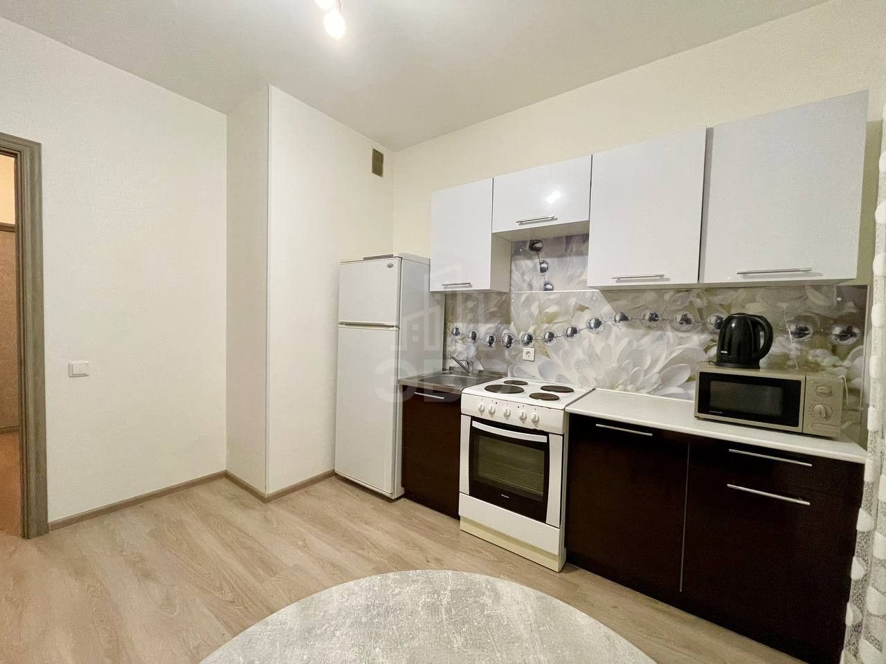 однокомнатная квартира в Санкт-Петербурге по адресу: Среднерогатская ул., 13, к 1