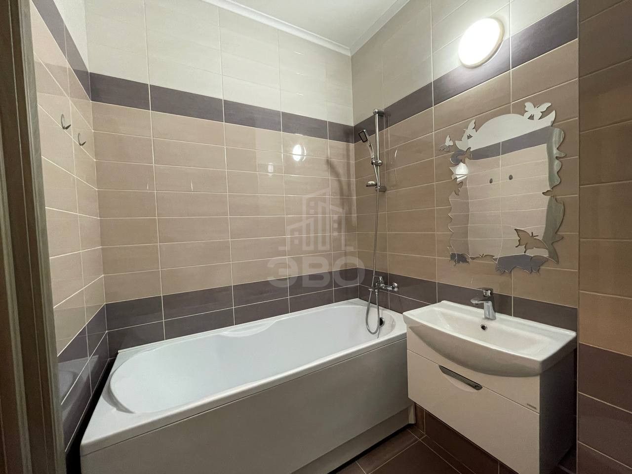 однокомнатная квартира в Санкт-Петербурге по адресу: Среднерогатская ул., 13, к 1