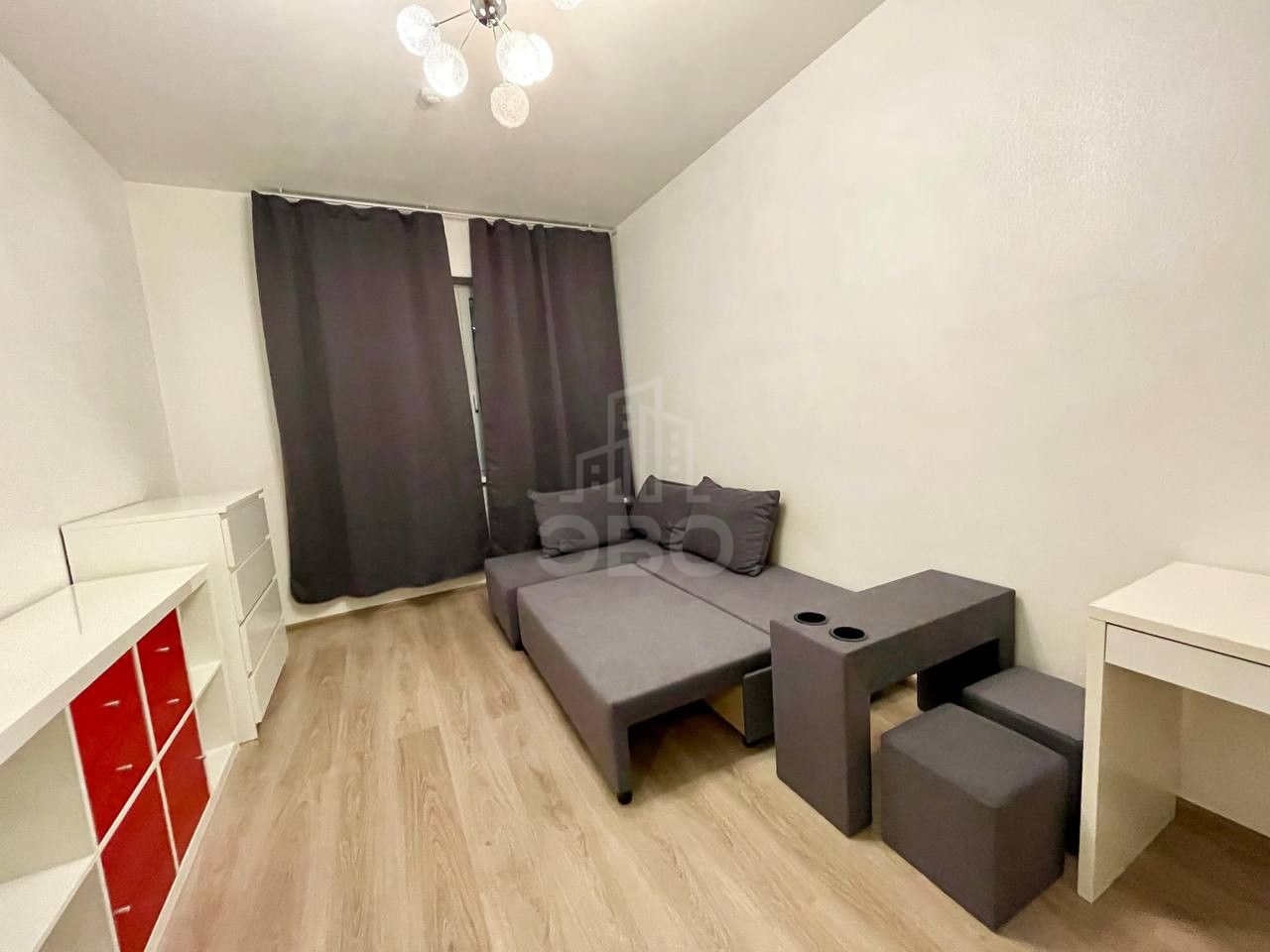 однокомнатная квартира в Санкт-Петербурге по адресу: Среднерогатская ул., 13, к 1