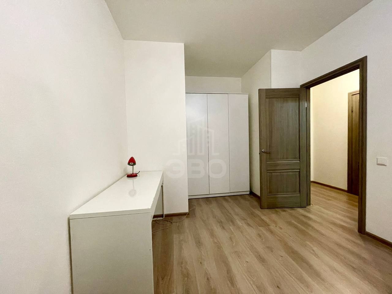 однокомнатная квартира в Санкт-Петербурге по адресу: Среднерогатская ул., 13, к 1