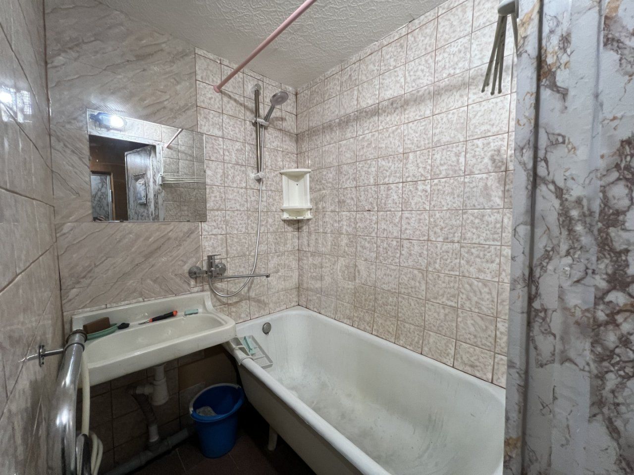 однокомнатная квартира в Санкт-Петербурге по адресу: Большевиков проспект, 53, к 1