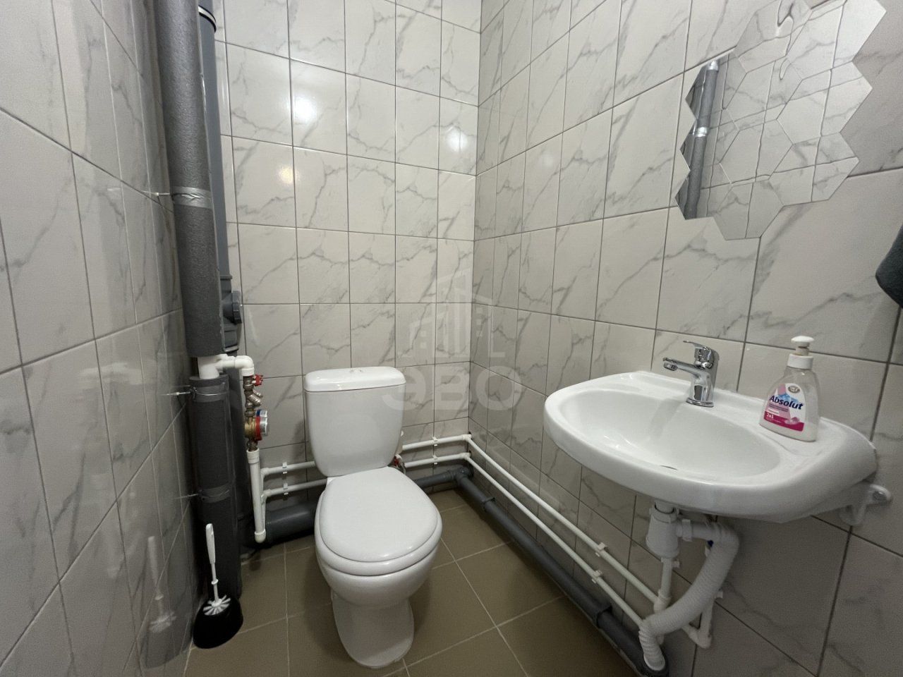 трехкомнатная квартира в Санкт-Петербурге по адресу: Ленинский проспект, 68