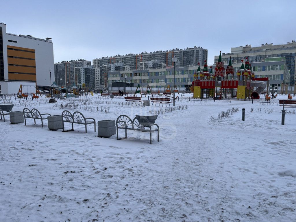 трехкомнатная квартира в Санкт-Петербурге по адресу: Ленинский проспект, 68