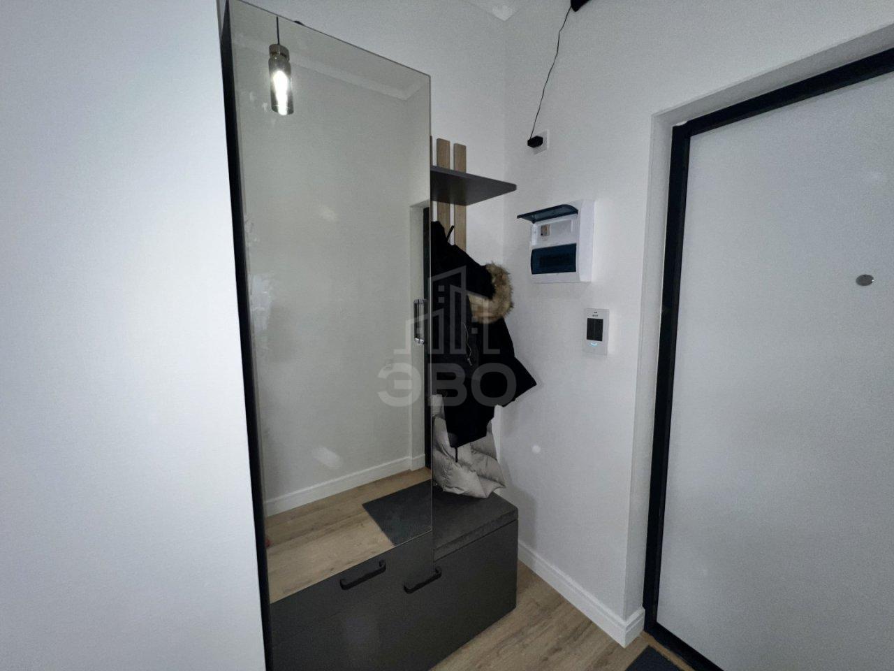 трехкомнатная квартира в Санкт-Петербурге по адресу: Миклухо Маклая наб., 3, к 1