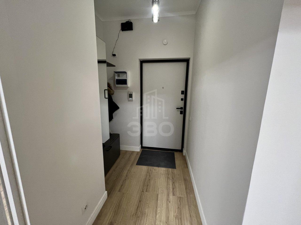 трехкомнатная квартира в Санкт-Петербурге по адресу: Миклухо Маклая наб., 3, к 1