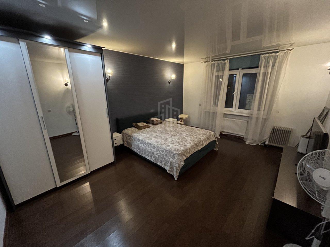 однокомнатная квартира в Санкт-Петербурге по адресу: Черняховского ул., 25