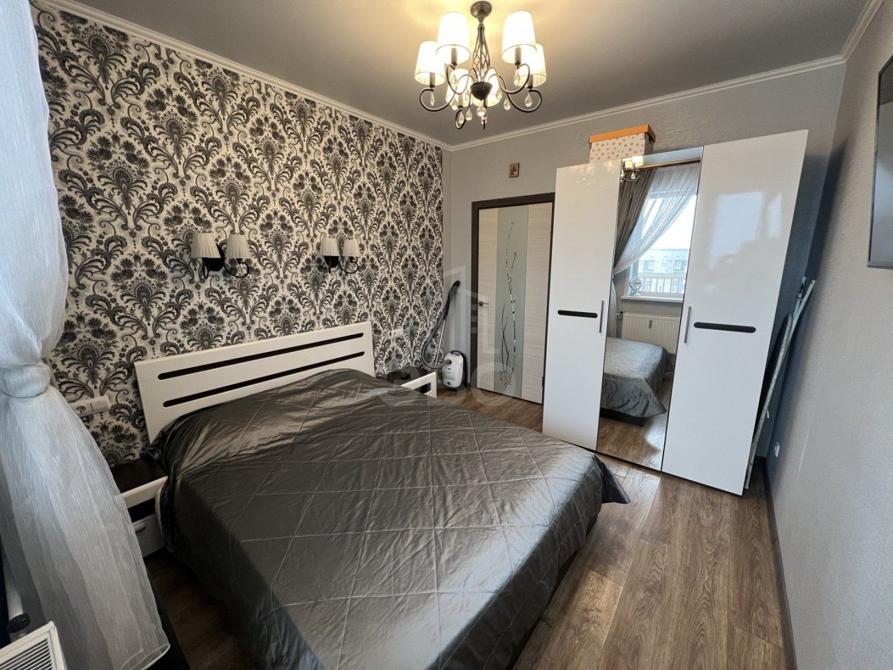 однокомнатная квартира в Ленинградской области по адресу: Оборонная ул., 37, к 1