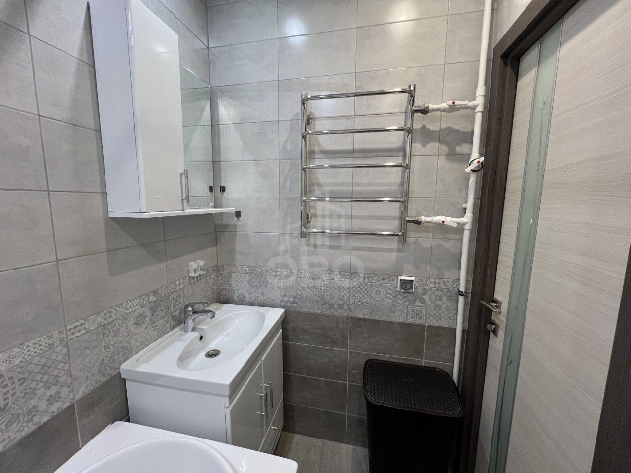 однокомнатная квартира в Ленинградской области по адресу: Оборонная ул., 37, к 1