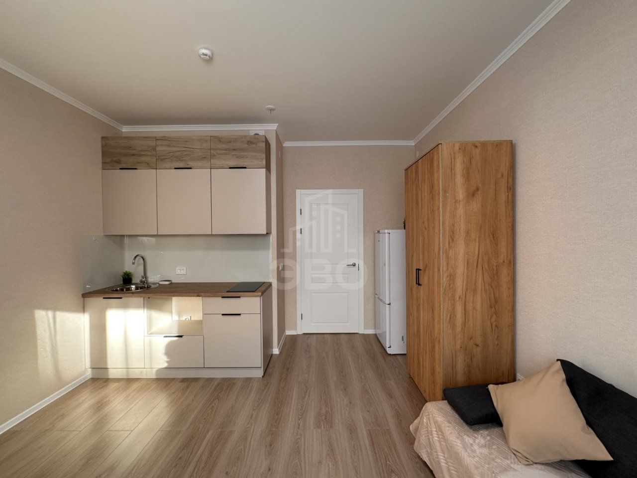 студия в Ленинградской области по адресу: Ясная ул., 20, к 6