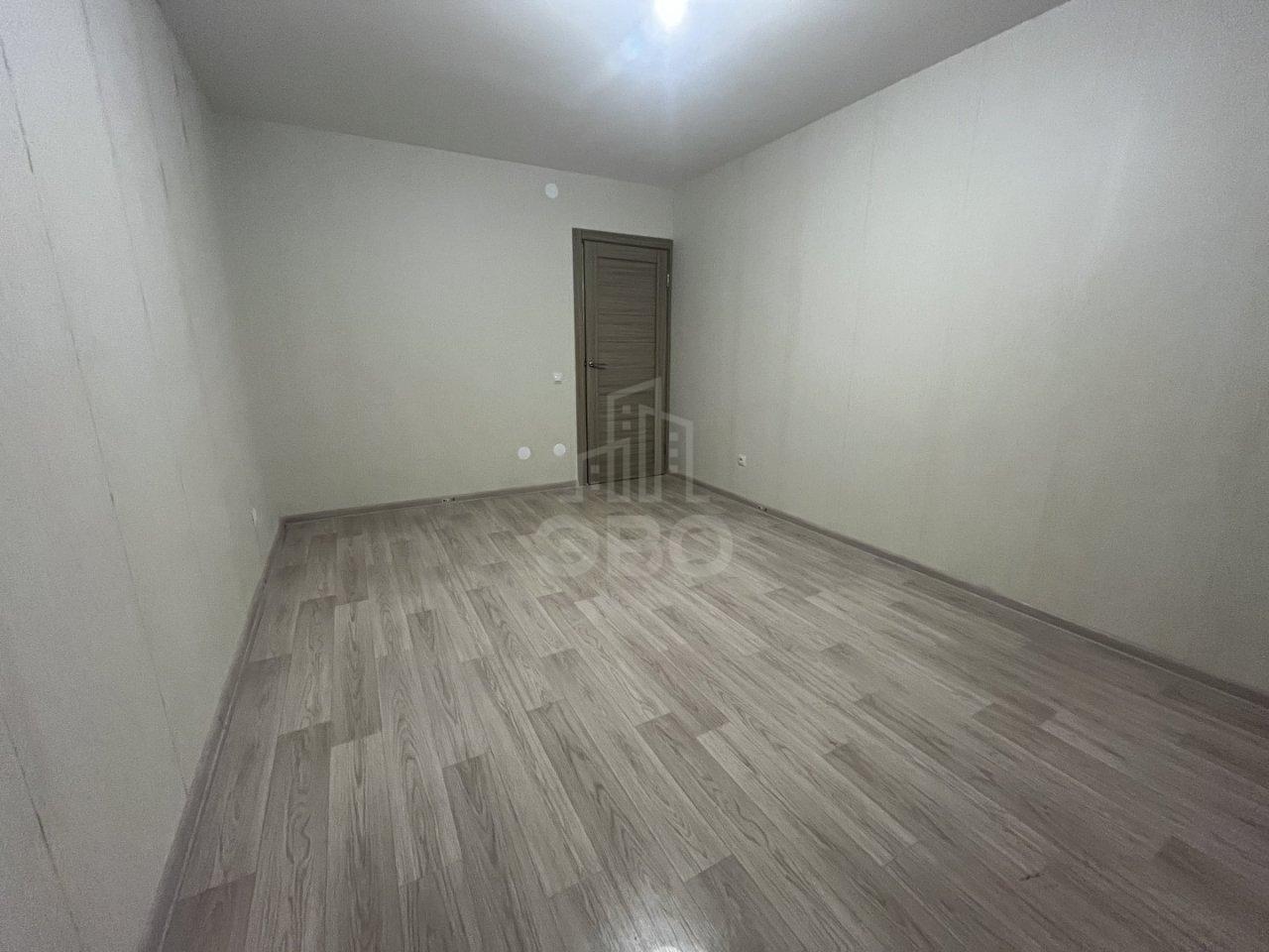 трехкомнатная квартира в Санкт-Петербурге по адресу: Ленинский проспект, 68