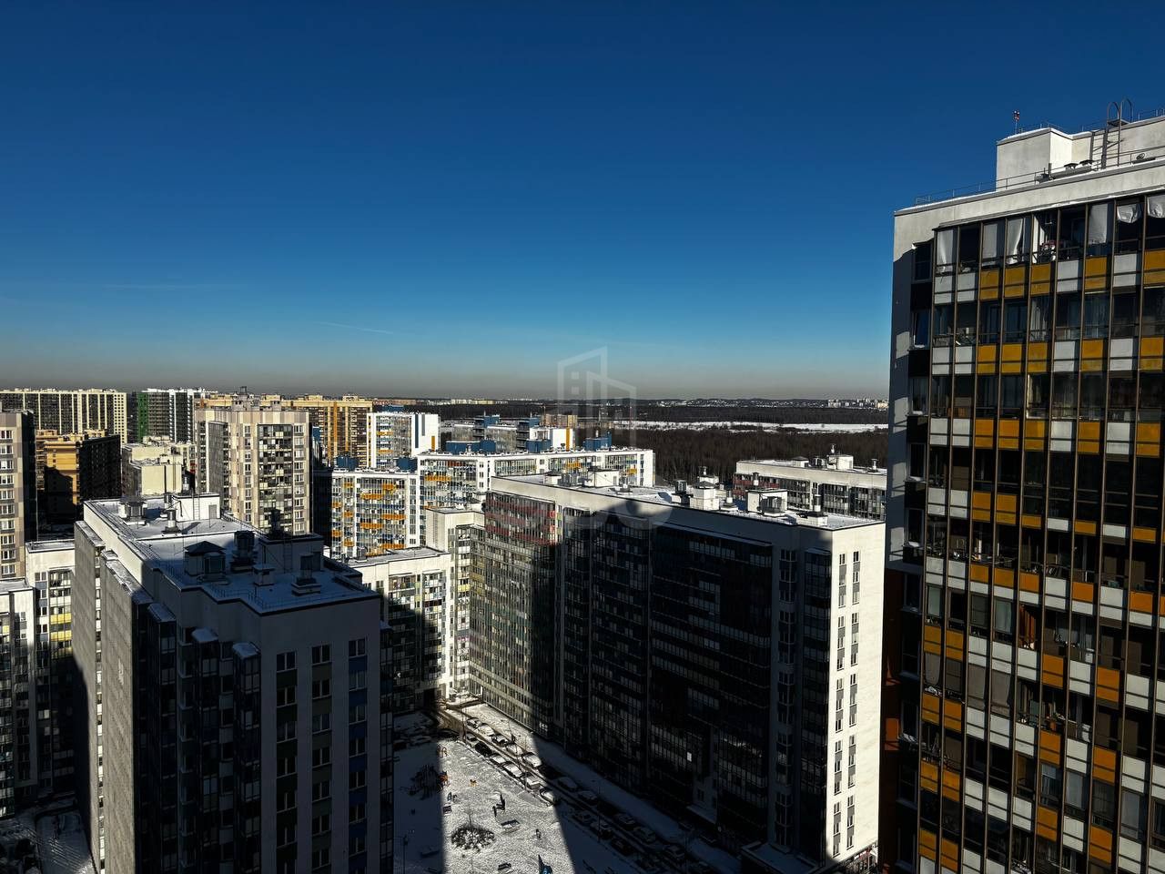 студия в Ленинградской области по адресу: Английская ул., 3, к 2