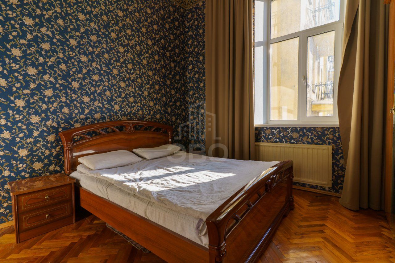 двухкомнатная квартира в Санкт-Петербурге по адресу: Шпалерная ул., 30