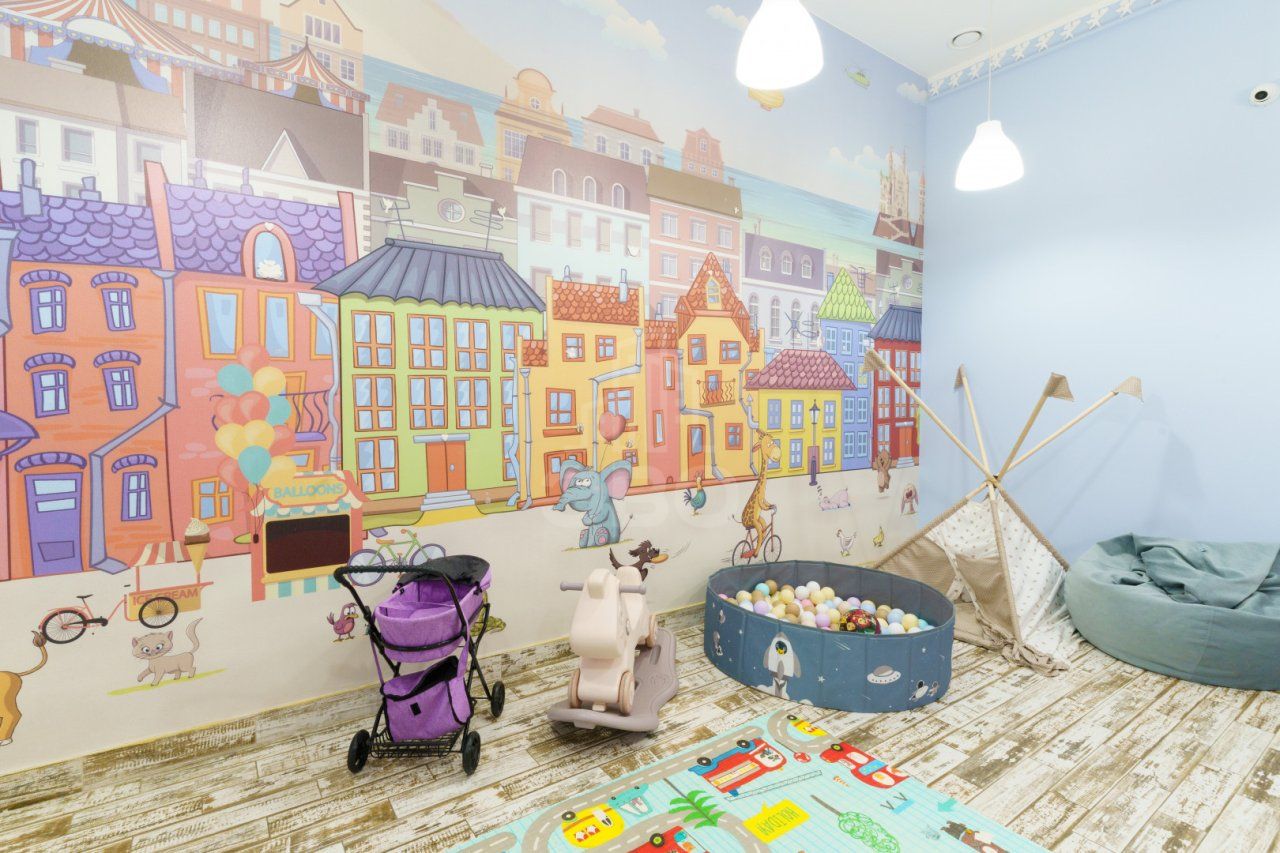 коммерция в Санкт-Петербурге по адресу: 2-я В.О. линия, 13/6