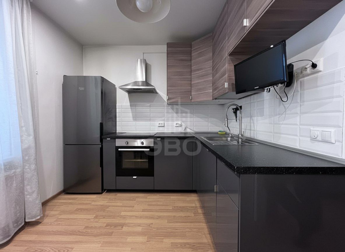 однокомнатная квартира в Санкт-Петербурге по адресу: Кременчугская ул., 17, к 3