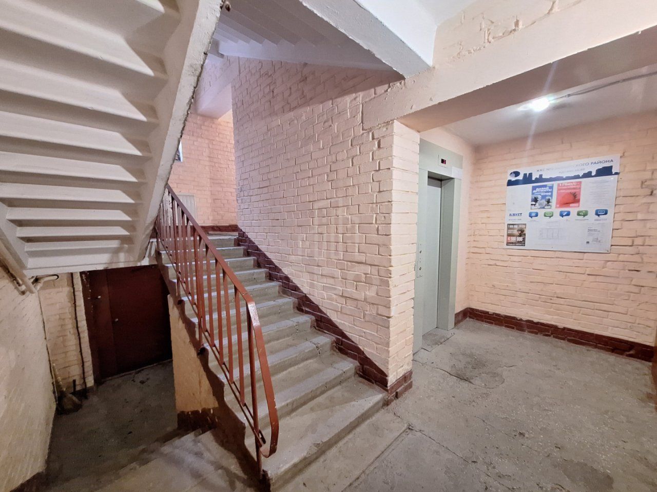 двухкомнатная квартира в Санкт-Петербурге по адресу: Энгельса проспект, 16, к 2