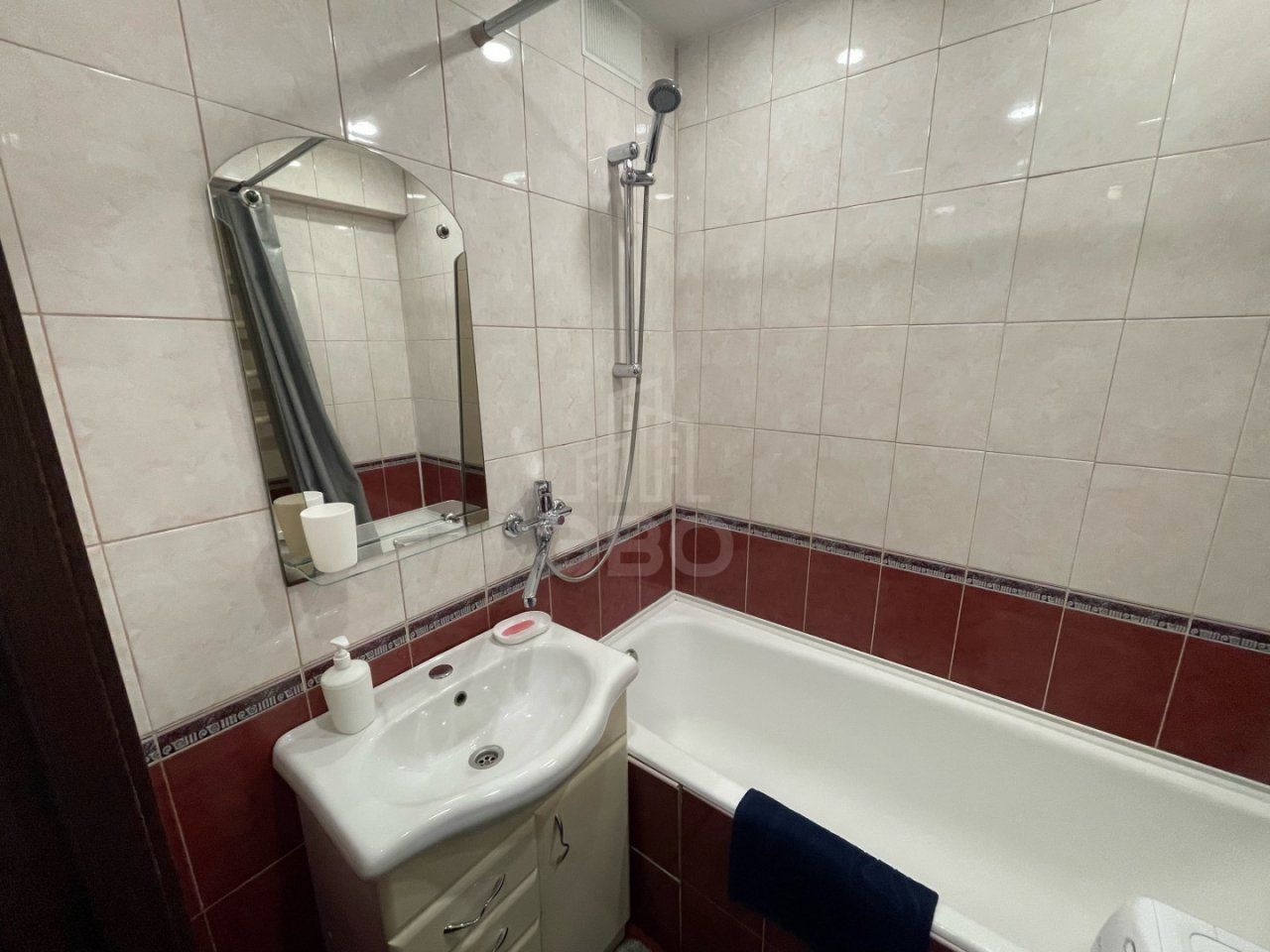 однокомнатная квартира в Санкт-Петербурге по адресу: Малая Балканская ул., 42, к 3