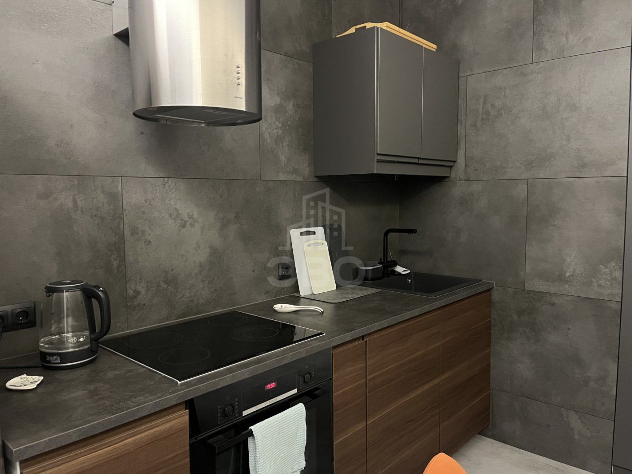 однокомнатная квартира в Санкт-Петербурге по адресу: Маршала Казакова ул., 72, к 1