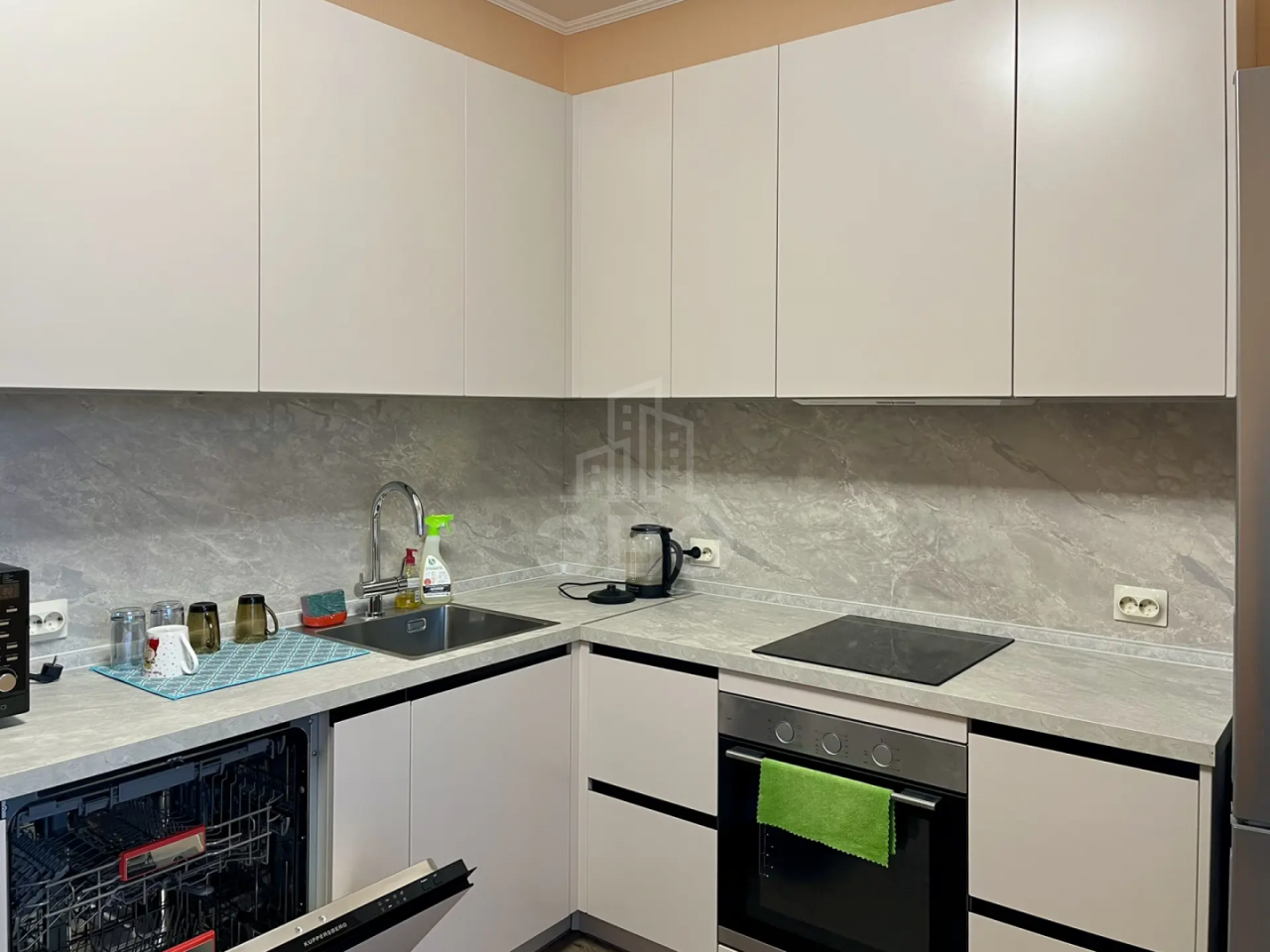 однокомнатная квартира в Санкт-Петербурге по адресу: Комендантский проспект, 64, к 1