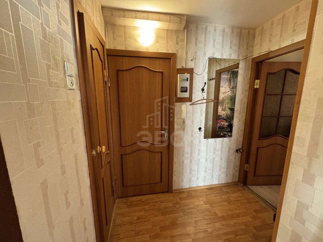 трехкомнатная квартира в Санкт-Петербурге по адресу: Танкиста Хрустицкого ул., 17