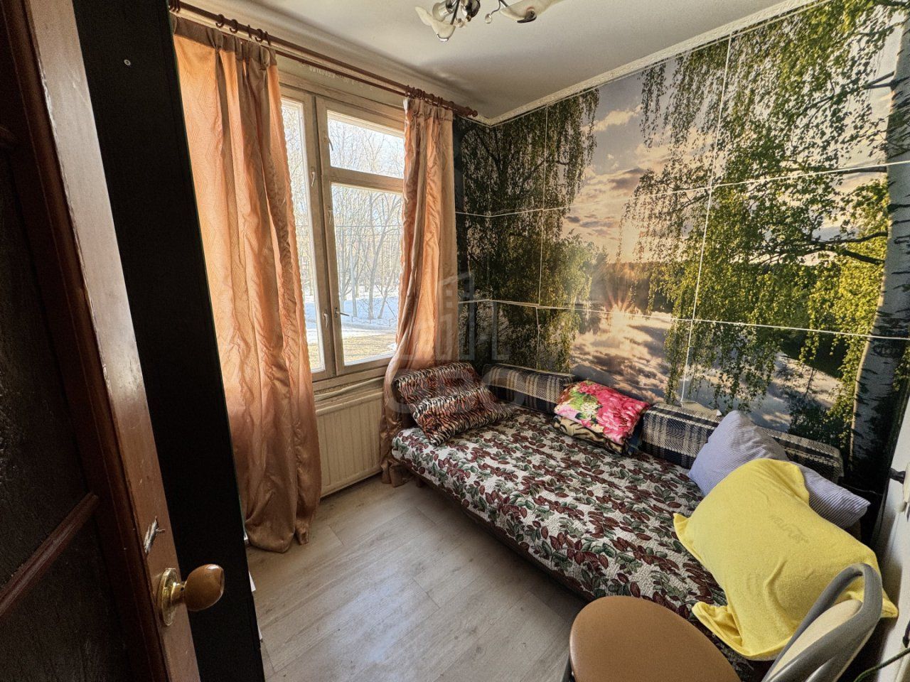 трехкомнатная квартира в Санкт-Петербурге по адресу: Танкиста Хрустицкого ул., 17