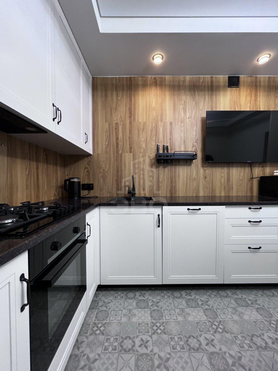 трехкомнатная квартира в Санкт-Петербурге по адресу: Марата ул., 62