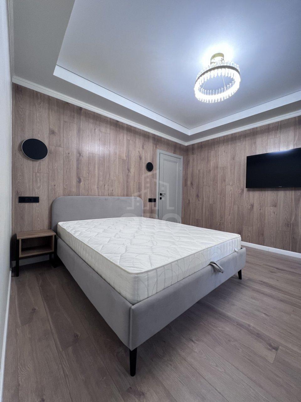 трехкомнатная квартира в Санкт-Петербурге по адресу: Марата ул., 62