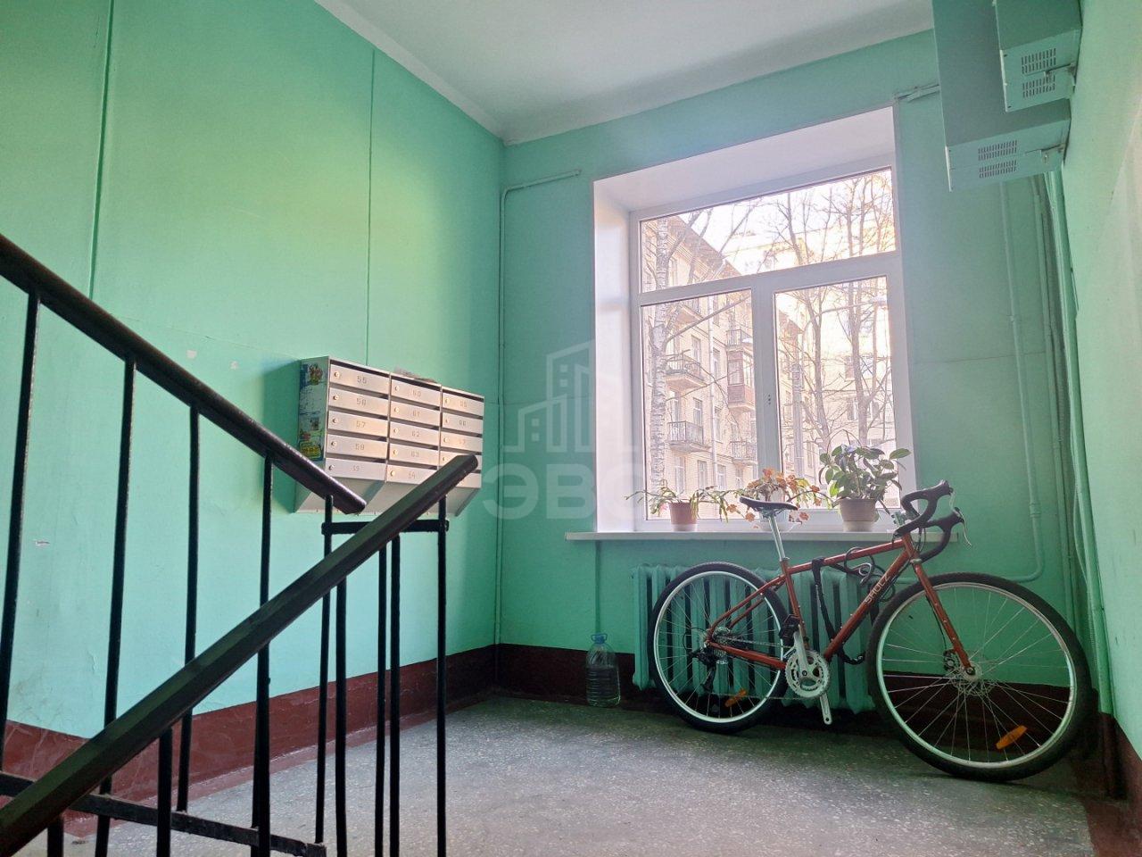 двухкомнатная квартира в Санкт-Петербурге по адресу: Энгельса проспект, 13, к 2