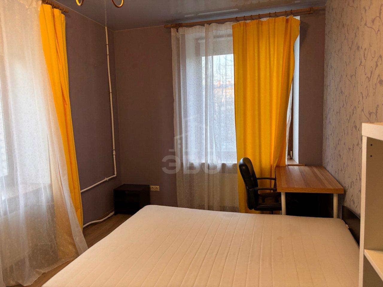 трехкомнатная квартира в Санкт-Петербурге по адресу: Чёрной речки наб., 8