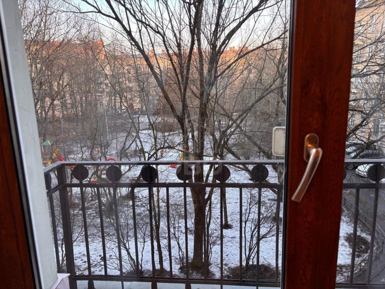 трехкомнатная квартира в Санкт-Петербурге по адресу: Чёрной речки наб., 8