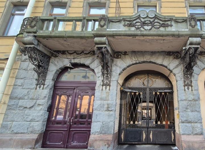 коммерция в Санкт-Петербурге по адресу: Захарьевская ул., 9