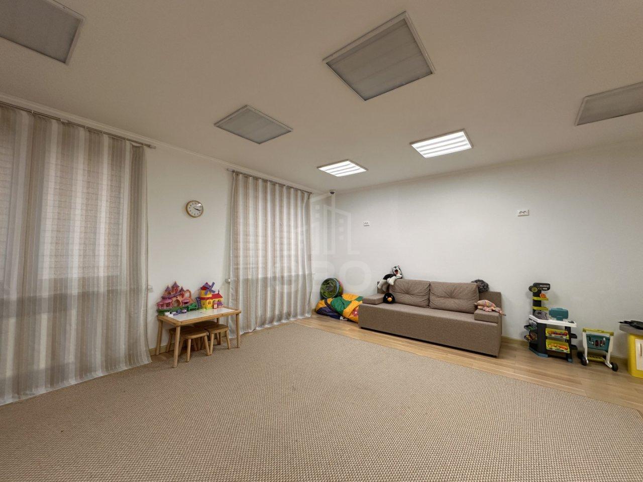 коммерция в Санкт-Петербурге по адресу: Смоленская ул., 11, к 2