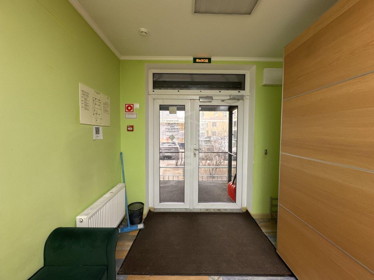 коммерция в Санкт-Петербурге по адресу: Смоленская ул., 11, к 2