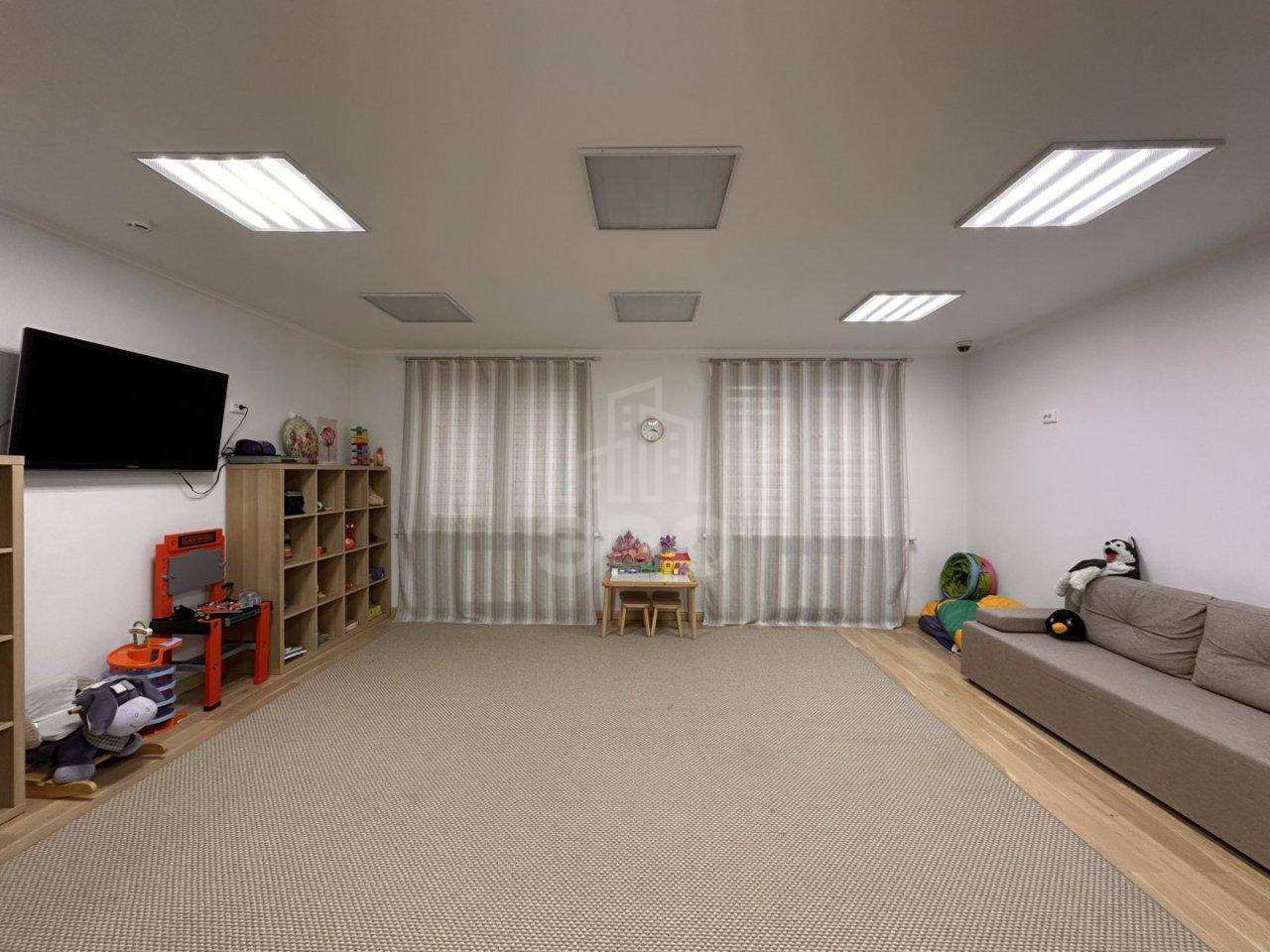 коммерция в Санкт-Петербурге по адресу: Смоленская ул., 11, к 2