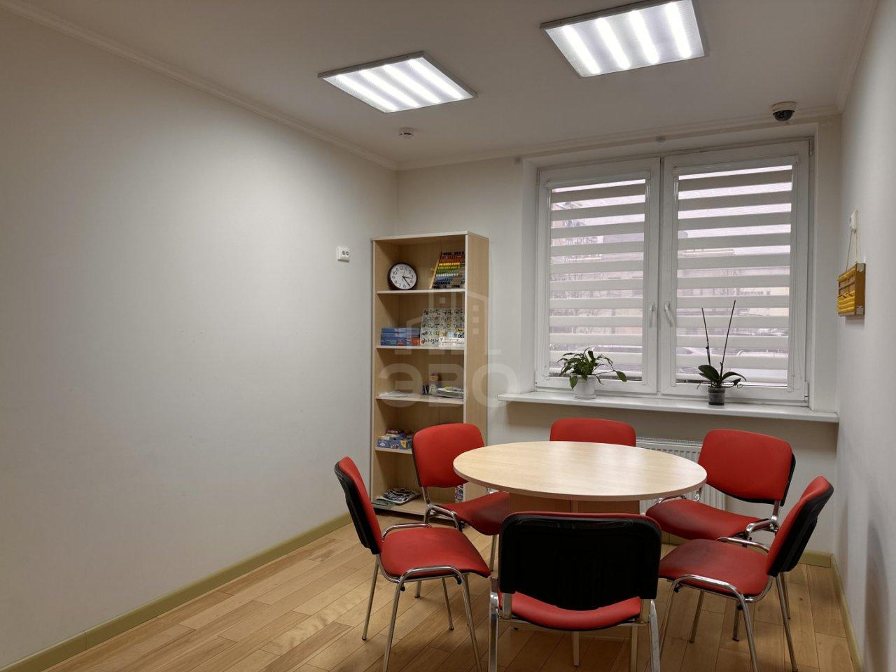 коммерция в Санкт-Петербурге по адресу: Смоленская ул., 11, к 2