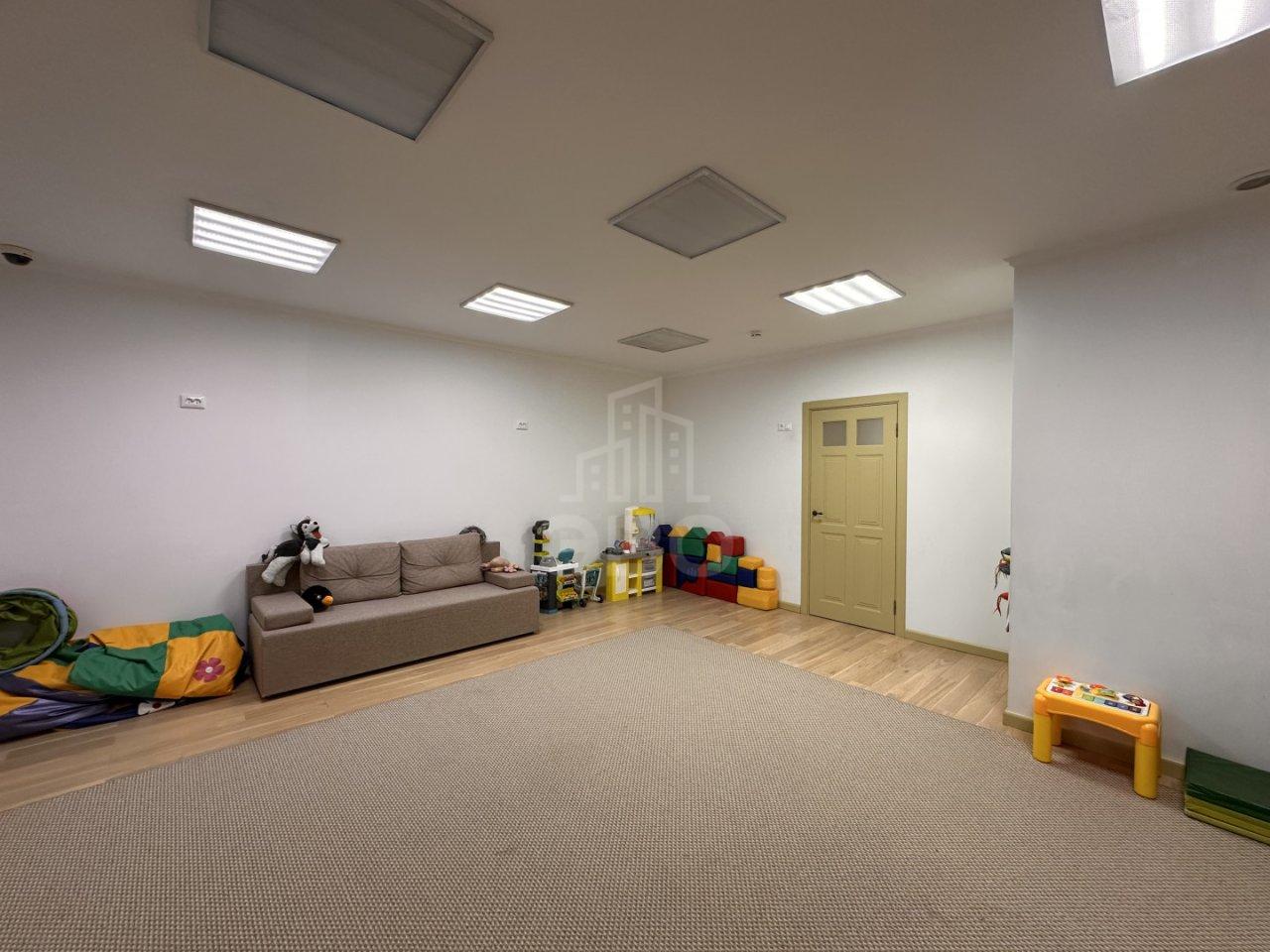 коммерция в Санкт-Петербурге по адресу: Смоленская ул., 11, к 2