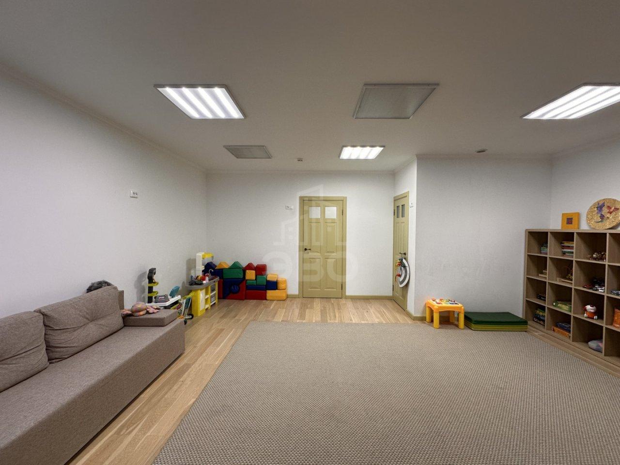 коммерция в Санкт-Петербурге по адресу: Смоленская ул., 11, к 2