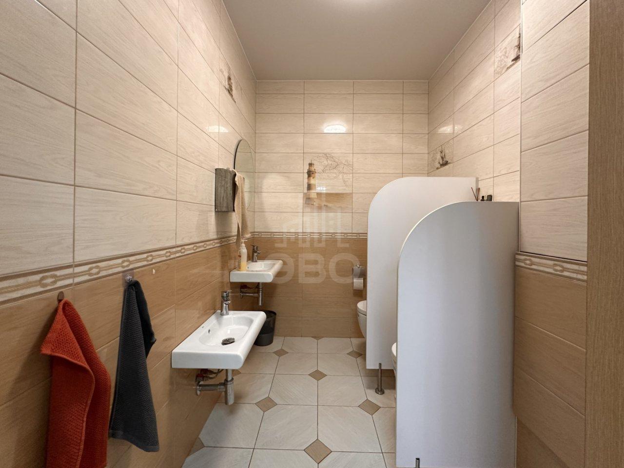 коммерция в Санкт-Петербурге по адресу: Смоленская ул., 11, к 2