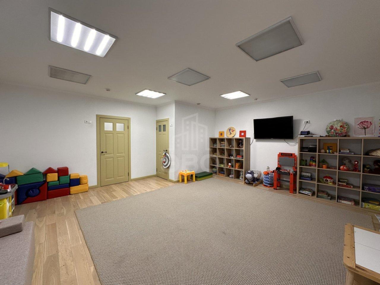 коммерция в Санкт-Петербурге по адресу: Смоленская ул., 11, к 2